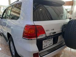 تۆیۆتا لاند کروزەر
